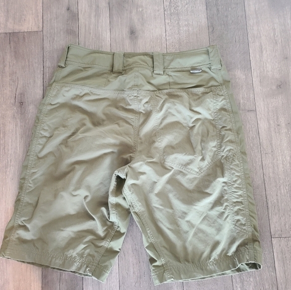 Rei Shorts size 32. - Picture 7 of 9